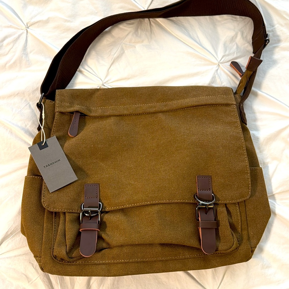 Caramel Brown Canvas Messenger Bag